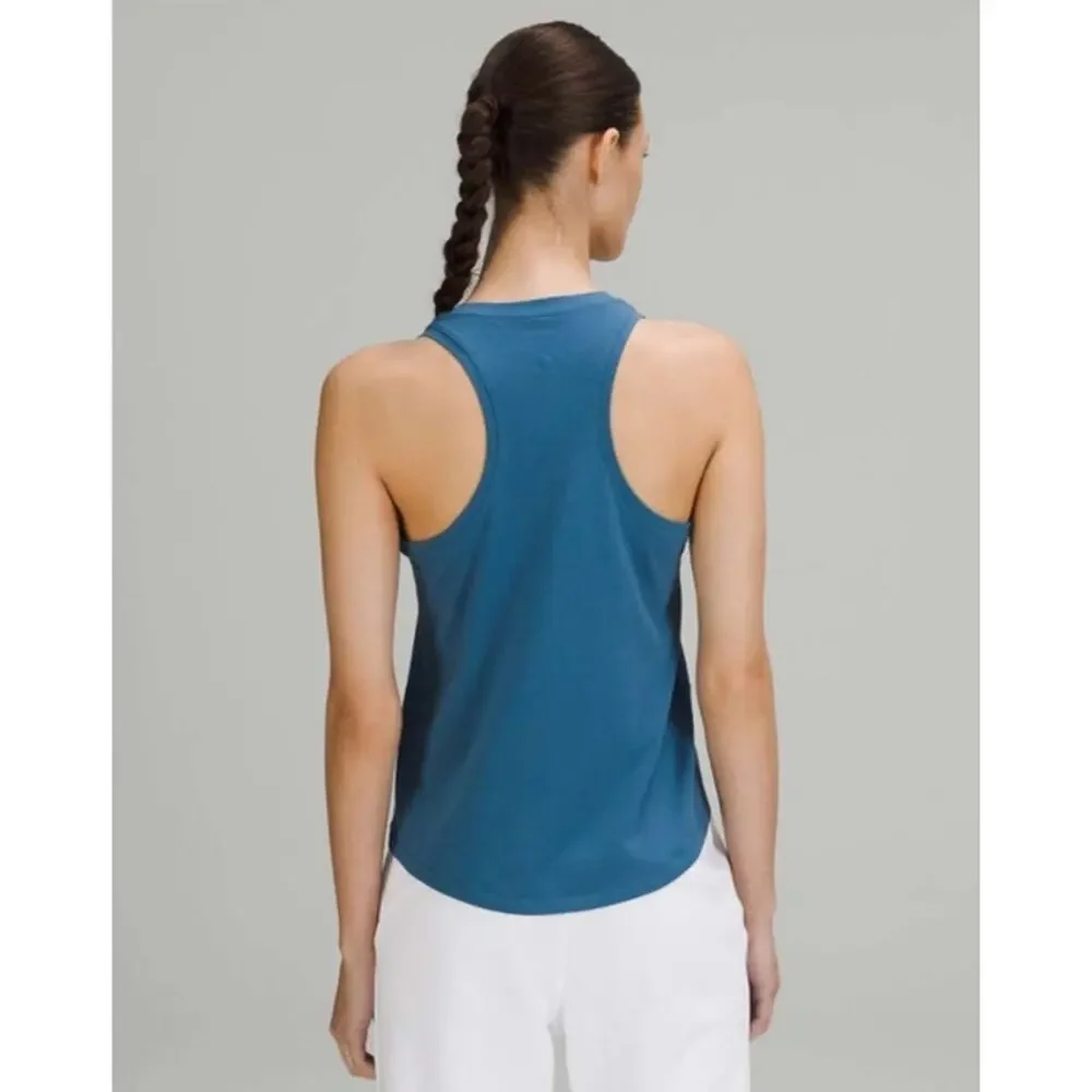 Lululemon Athletica lots reasons